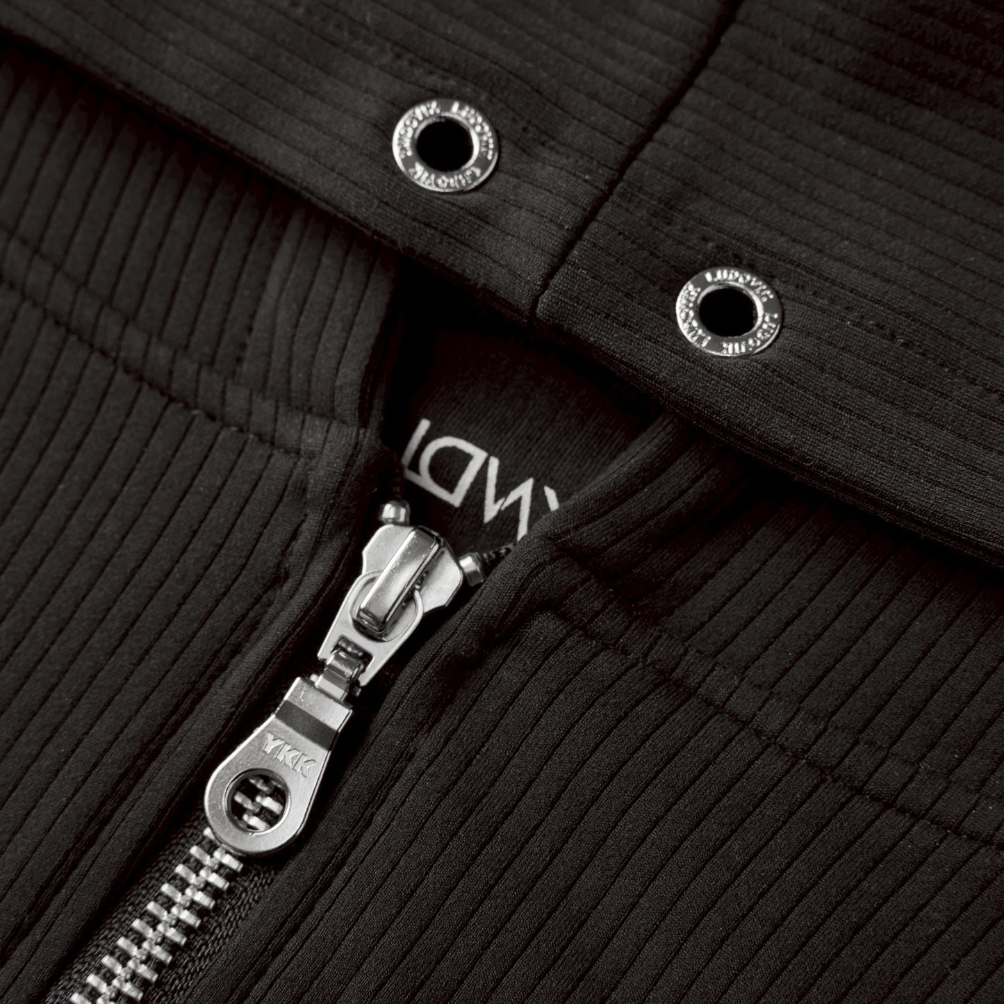 RIBBED CROPPED JACKET (BLACK)